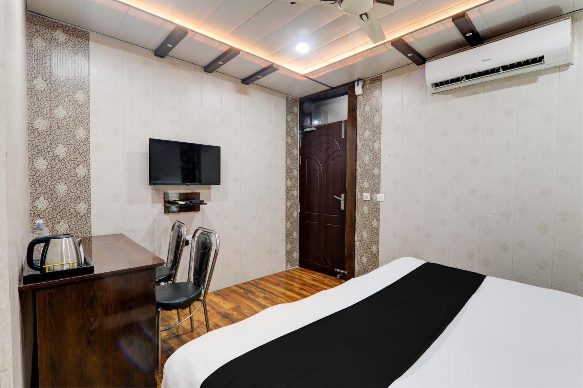 Hotel O Ss Palace Inn Лакхнау Екстер'єр фото